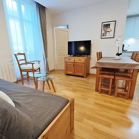 L'Eterlou, T3, Centre Luchon, Wifi, Casier A Skis, Ascenseur, 6 Personnes Bagneres-de-Luchon Exterior photo