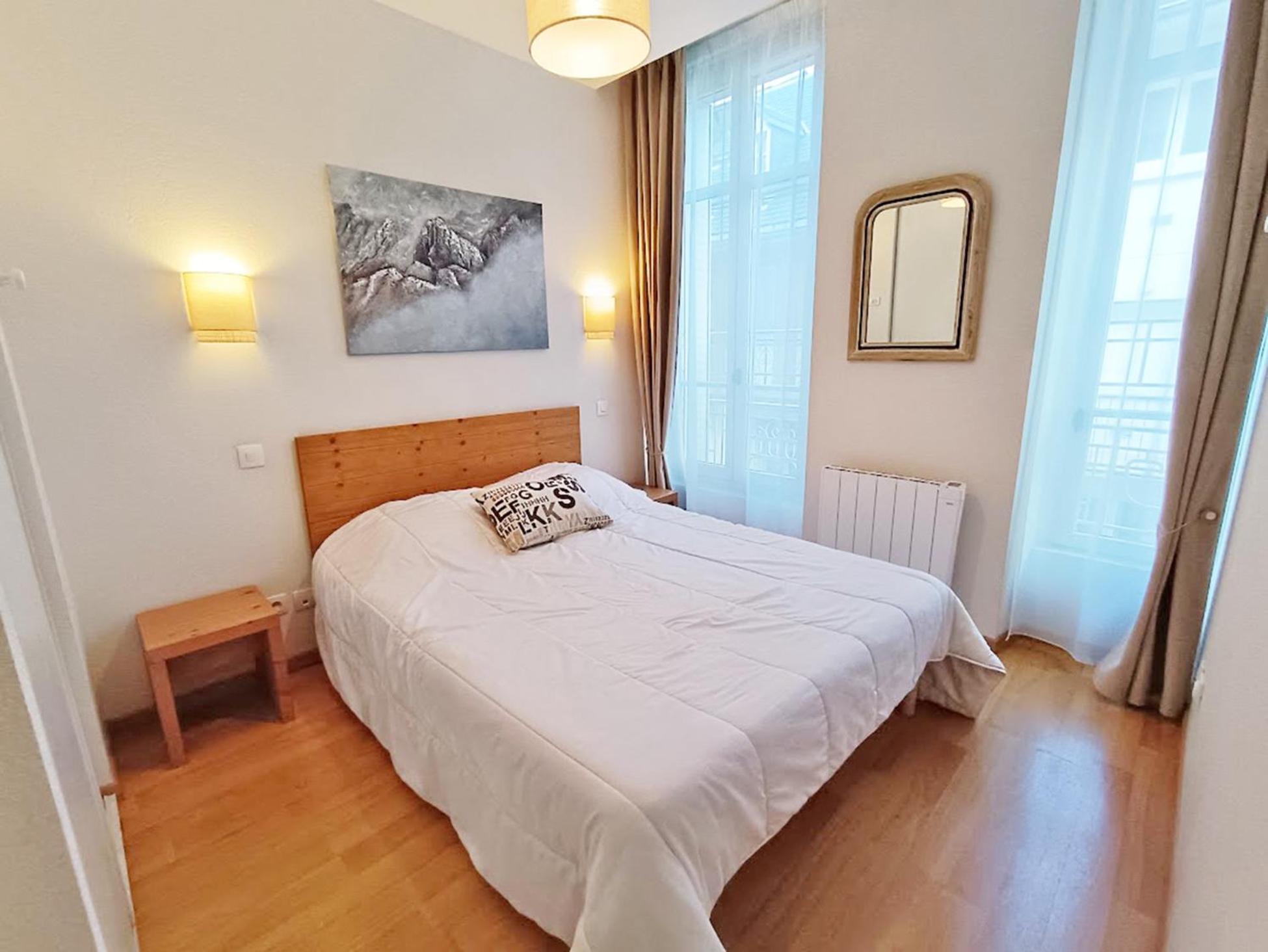 L'Eterlou, T3, Centre Luchon, Wifi, Casier A Skis, Ascenseur, 6 Personnes Bagneres-de-Luchon Exterior photo